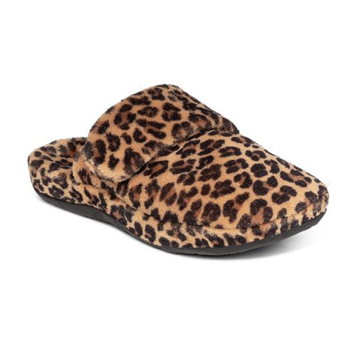 Aetrex Mandy Closed Slipper | Sound Feet Shoes: Your Favorite Shoe Store